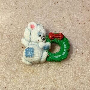 Holiday Bear Brooch with Green Wreath